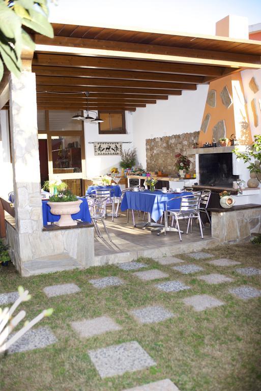 Casa Vacanze Rose E Fiori Sardegna San Vito  Kültér fotó